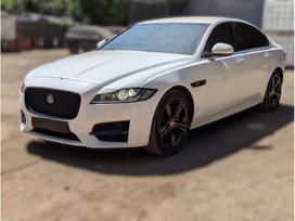 Jaguar XF dzinējs