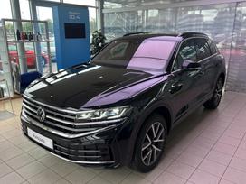 Volkswagen Touareg, 3.0 l., Внедорожник / Кроссовер