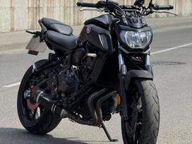 Yamaha MT 07, street / классические