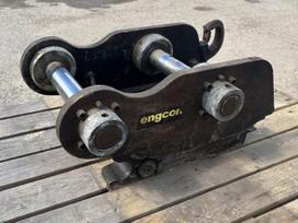 -Kita- Engcon S45, buckets