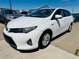 Toyota Auris, 1.8 l., universalas