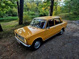 Lada 21011, 1.3 l., saloon / sedan