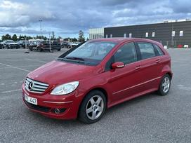 Mercedes-Benz B200, 2.0 l., hatchback