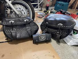 Harley-Davidson, somas, mugursomas