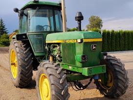 John Deere 4040, traktoriai