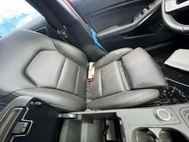 Mercedes-benz Gla250 dalimis. Greičių dėžės