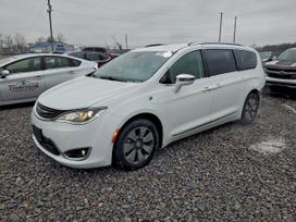 Chrysler Pacifica for parts. Dalimis