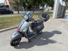 Piaggio Vespa 300cc, motoroleriai / mopedai