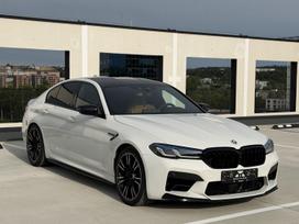 BMW M5, 4.4 l., sedanas