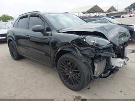 Porsche Cayenne, 3.0 l., Внедорожник / Кроссовер