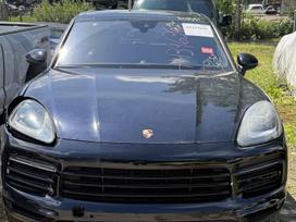Porsche Cayenne, 3.0 l., off-road / crossover