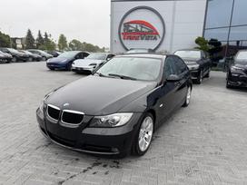BMW 318, 2.0 l., saloon / sedan