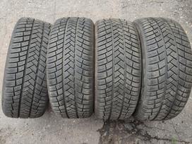 Vredestein, žieminės 225/45 R18