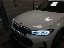 Bmw 3 serija Bmw dvigubos juodos grotelės su