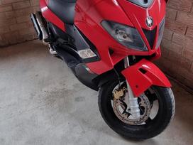 Gilera Nexus 500cc, motoroleriai / mopedai
