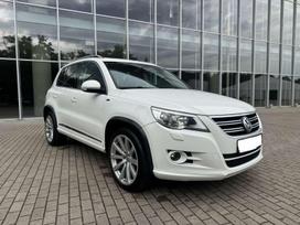 Volkswagen Tiguan, 2.0 l., Внедорожник / Кроссовер