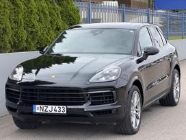 Porsche Cayenne, 3.0 l., off-road / crossover