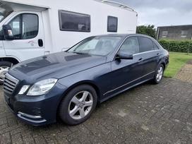 Mercedes-Benz E300, 2.1 l., sedanas