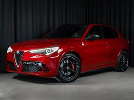 Alfa Romeo Stelvio, 2.9 l., off-road / crossover