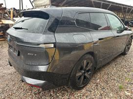 BMW iX, 112 kWh, off-road / crossover