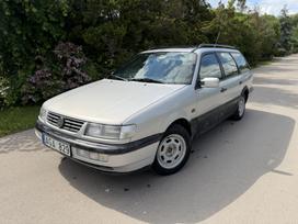 Volkswagen Passat, 1.6 l., universalas