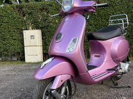 Piaggio Vespa 125cc, motoroleriai / mopedai