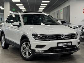 Volkswagen Tiguan, 2.0 l., Внедорожник / Кроссовер