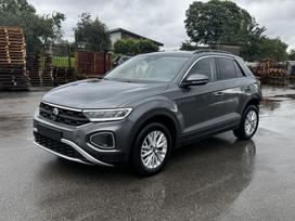 Volkswagen T-Roc, 1.5 l., Внедорожник / Кроссовер