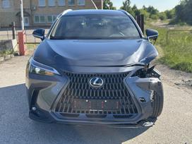 Lexus NX 450h+, 2.5 l., off-road / crossover