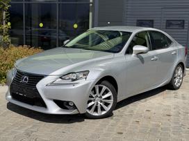 Lexus IS 300h, 2.5 l., saloon / sedan