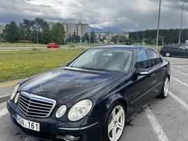 Mercedes-benz E320, 3.2 l., sedanas
