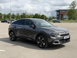 Citroen C4, 1.2 l., hatchback