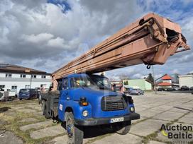 Tatra MPT27, crane