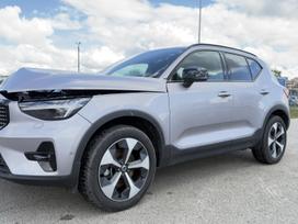 Volvo XC40, 2.0 l., off-road / crossover