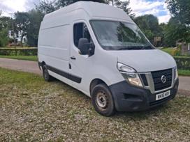 Nissan NV400, 2.3 l., Грузовые микроавтобусы