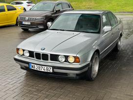 BMW 525, 2.5 l., sedanas