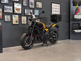 Royal Enfield Guerrilla 452cc, street / classic