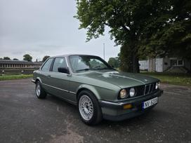 BMW 318, 1.8 l., Купе (coupe)