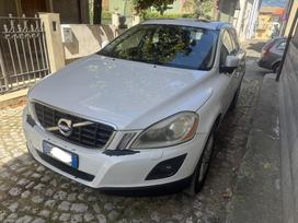 Volvo XC60, 2.4 l., Внедорожник / Кроссовер