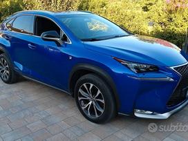 Lexus NX 300h, 2.5 l., off-road / crossover