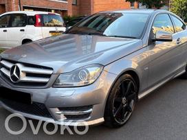 Mercedes-benz C klasė dalimis. Mercedes benz