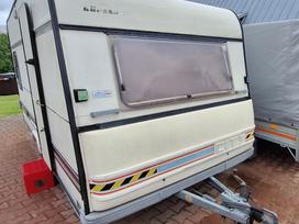 Bürstner 3907, prikabinami nameliai