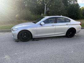 BMW 528, 2.0 l., saloon / sedan