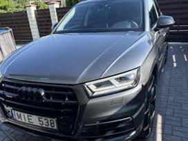 Audi Q5, 2.0 l., off-road / crossover