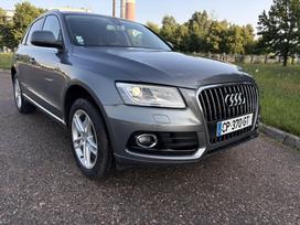 Audi Q5, 2.0 l., off-road / crossover