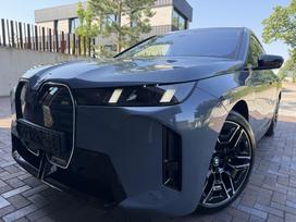 BMW iX, 112 кВт·ч, Внедорожник / Кроссовер