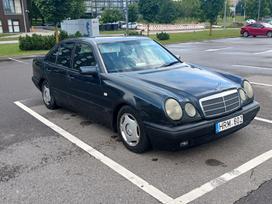 Mercedes-Benz E220, 2.2 l., Седан