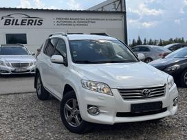 Toyota RAV4, 2.2 l., off-road / crossover