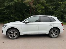 Audi Q5, 2.0 l., visureigis / krosoveris