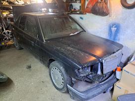 Mercedes-Benz 190, 2.0 l., saloon / sedan